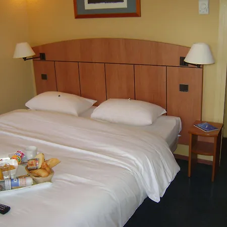 Kyriad Mulhouse Est - 3*