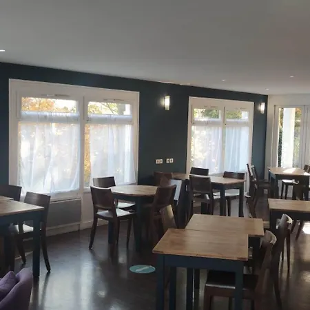 Kyriad Mulhouse Est - 3*