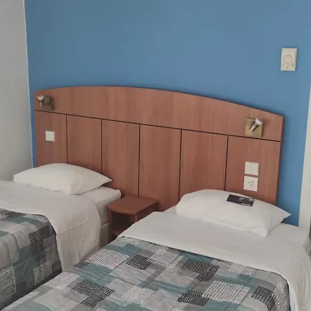 Kyriad Mulhouse Est - Hotel 3*