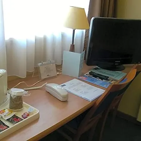 Kyriad Mulhouse Est - Hotel Lutterbach