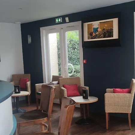 Kyriad Mulhouse Est -