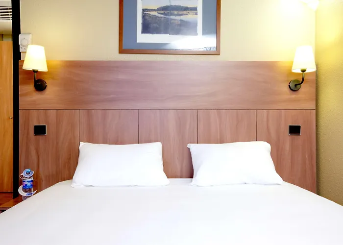 Hotel Kyriad Mulhouse Est - 3*