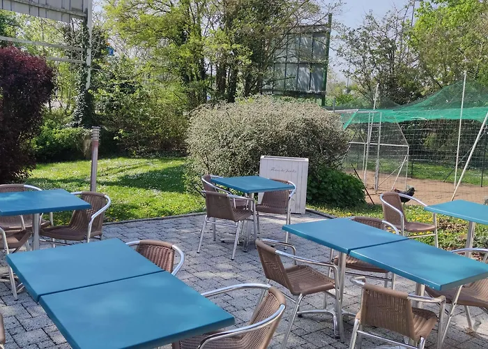 Kyriad Mulhouse Est - Hotel