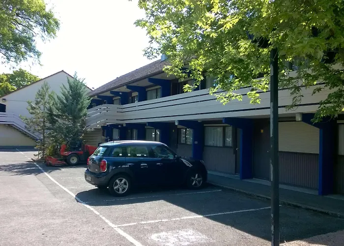 Kyriad Mulhouse Est - Hotel 3*