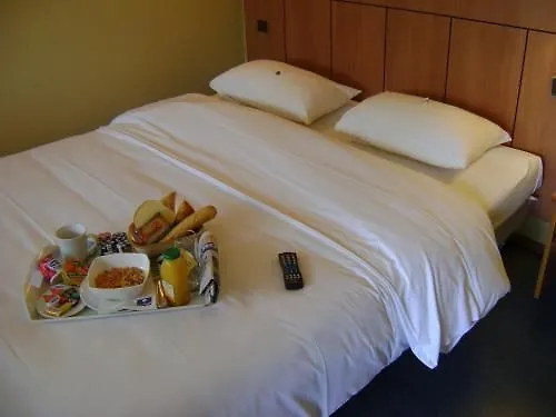 Kyriad Mulhouse Est - Hotel 3*